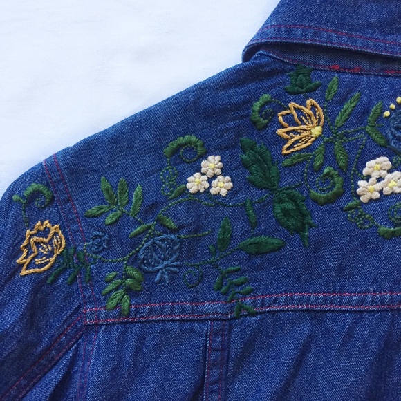 Draper‘s & Damon’s Upcycled Embroidered Jacket - Picture 6 of 8